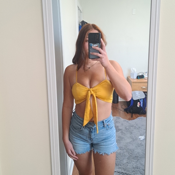 Forever 21 Tops - WORN ONCE Forever 21 Yellow Front Tie Crop Top